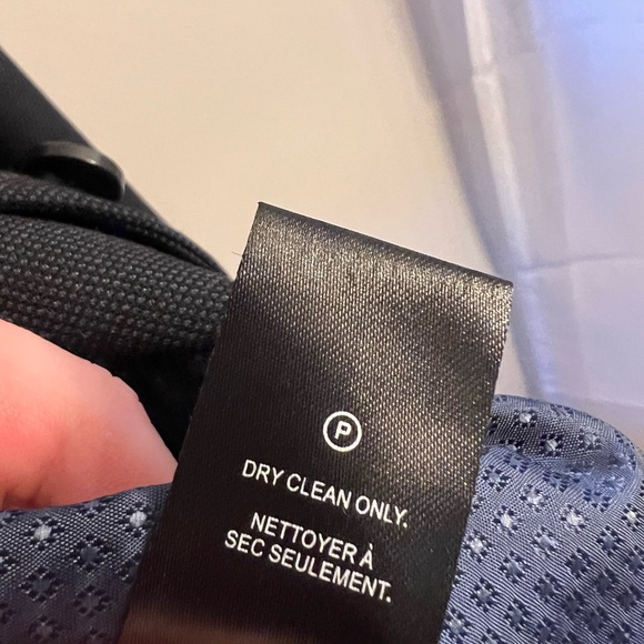 Navy RW&CO Blazer - Picture 3 of 6